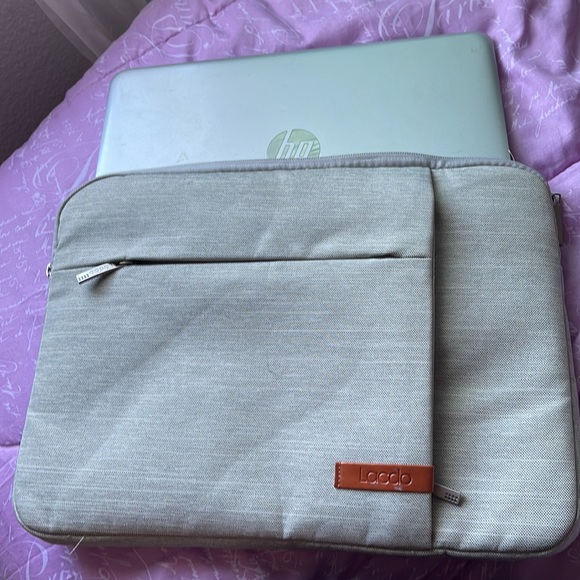 Computer case - Picture 9 of 9